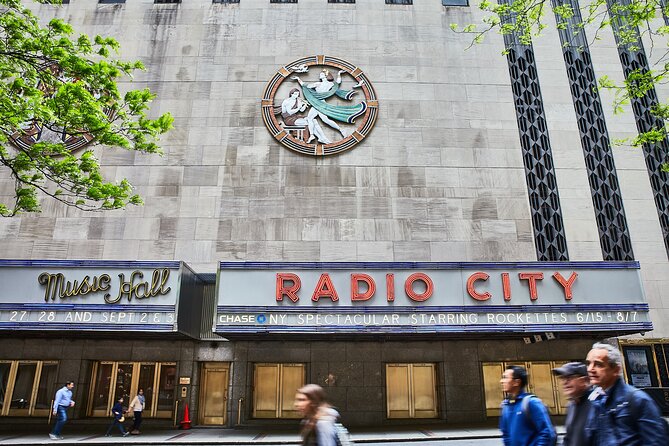 New York City The Official Rockefeller Center Tour - Pacing: Short Enough to Enjoy, Tight Enough to Move