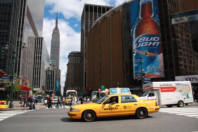 New York City Tour in German - Downtown switch: Little Italy, Chinatown, and the vibe change