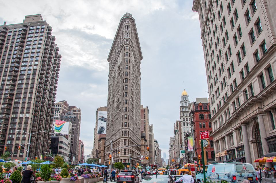 New York City: Via private SUV/VAN Highlights Tour. 13 max - Statue of Liberty Vista Point: A Quick Look With Big Impact