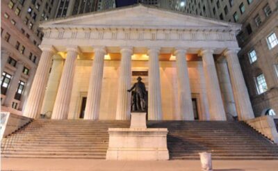 New York City: Wall Street and 9/11 Memorial Walking Tour - Meeting at St Paul’s Chapel and Getting Oriented Fast