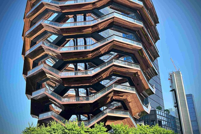 New York City's High Line: A Self-Guided Audio Tour - Walking the High Line as a timeline, not just a viewpoint