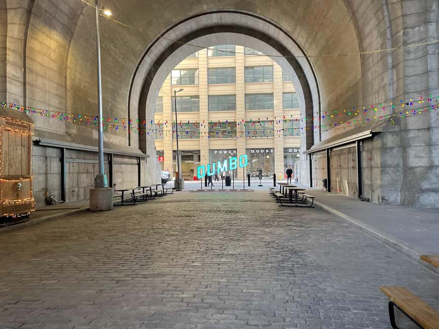 New York: DUMBO Brooklyn Food and Culture Tour - Luke’s Lobster: When the Route Points You Toward the Waterfront