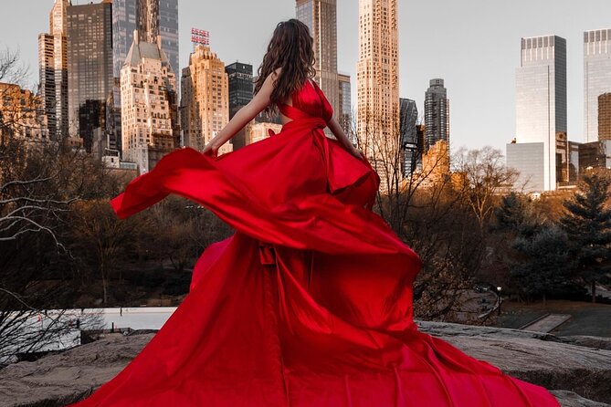 New York Flying-dress photoshoot with iconic NYC views - Stop 2: DUMBO for skyline views and natural-light angles