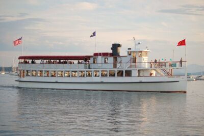 New York Harbor Brunch Cruise - The Route in Real Life: What the 2h45 Cruise Actually Feels Like