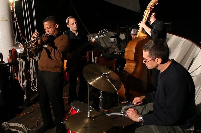 New York Harbor Wine and Jazz Sail aboard Clipper City - How the 1h45 route plays out: what you’ll see at each stage