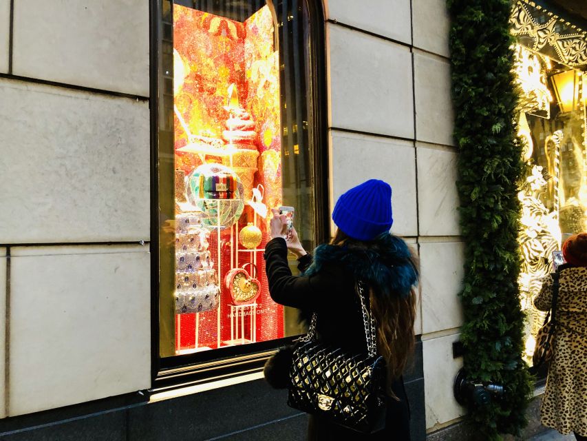 New York Holiday Lights and Movie Sites Bus Tour - Why This Holiday Lights Bus Tour Feels Like Christmas on Camera