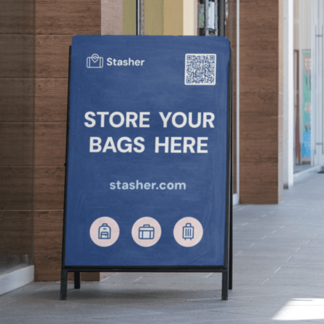 New York: luggage Storage close to 42 St-Port Authority Bus - The drop-off routine: ID and your Stasher confirmation