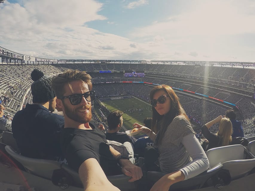 New York: New York Giants Football Game Ticket - Tailgating at MetLife: the pregame tradition you should plan around