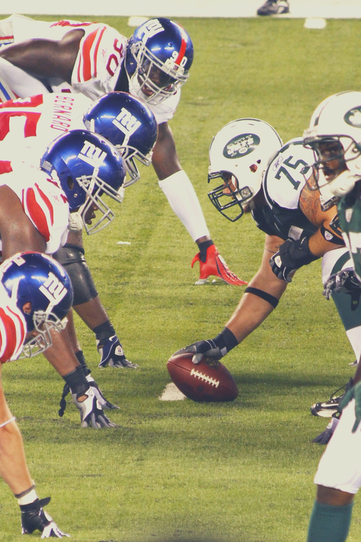 New York: New York Jets Football Game at Metlife Stadium - Tailgates and team colours: how to blend into the crowd