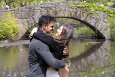 New York: Photoshoot in NYC Central Park 5th Ave - The Plaza Hotel meeting point: your built-in NYC backdrop