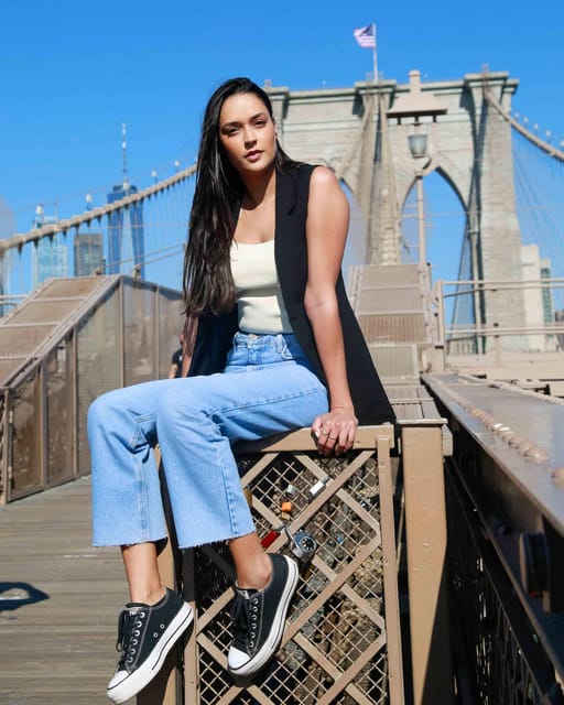 New York: Photoshoot in NYC DUMBO BROOKLYN BRIDGE - Pose guidance from Marcio Honorato Photography: why this feels different