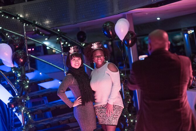 New York Pier 15 New Year's Eve Buffet Dinner Cruise - Starting at Pier 15: what your 10:00 pm New Year’s Eve actually looks like