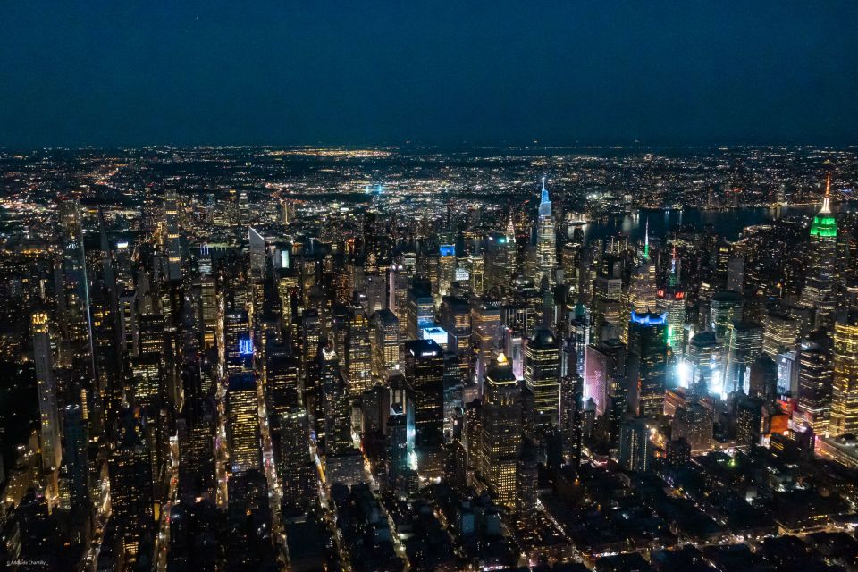New York: Private Scenic Helicopter Charter with Champagne - The 30-minute aerial route: what you’ll see over Manhattan