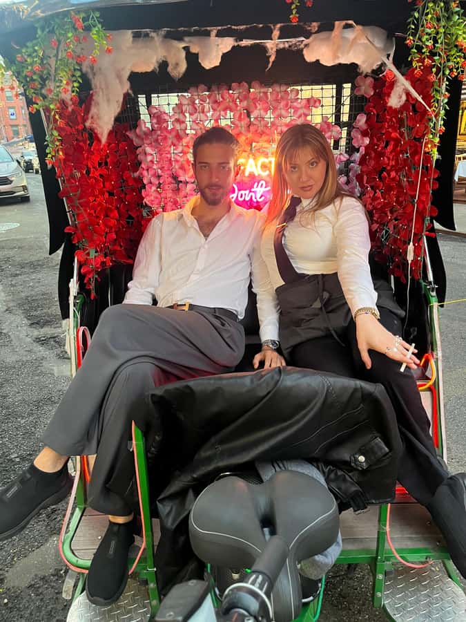 New York: Rockefeller Center Christmas Tree Pedicab Tour - Central Park break, photos, and a quick orientation