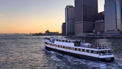 New York: Sunset Cruise with Statue of Liberty Views - Statue of Liberty + Freedom Tower at Sunset: The Timing Advantage