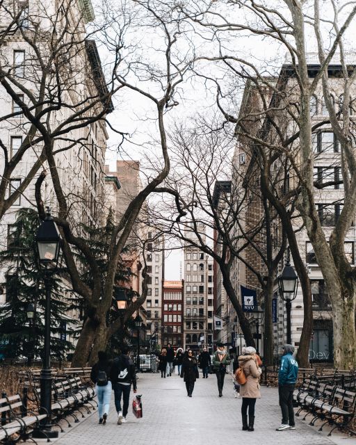 New York: The secret Greenwich Village with a local - Architecture you can spot in minutes: brownstones, art-deco hints, and street texture