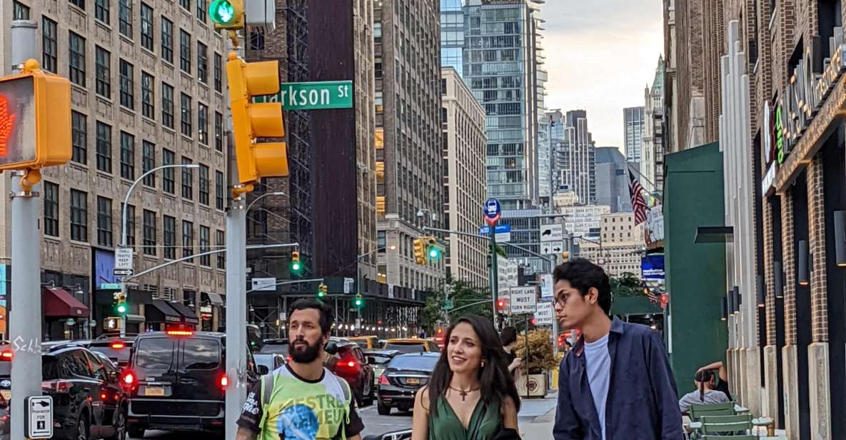 New York: The secret Greenwich Village with a local - Meeting at 401 W 14th St and getting your 2-hour game plan