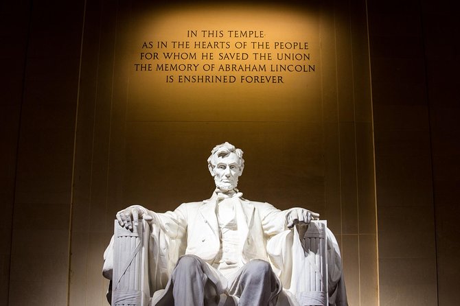New York to Washington DC Day Trip by Rail - The Hop-On Hop-Off Bus: How to Use It Like a Pro