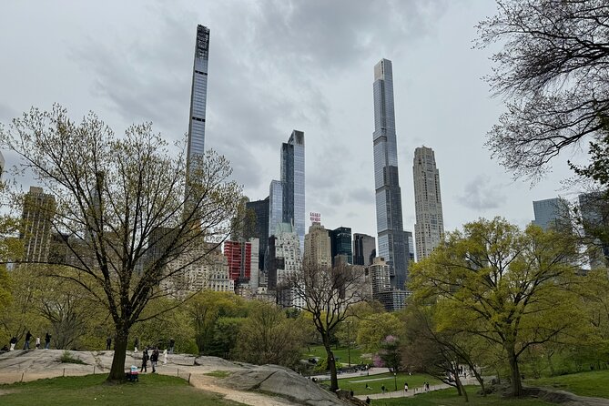 New York Upper East Side Art and Architecture Tour - How a 2-Hour Upper East Side Architecture Walk Actually Feels
