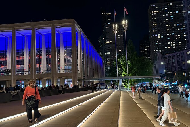 New York Upper West Side Art and Architecture Tour - Getting from Columbus Circle to Hearst Tower without missing the story