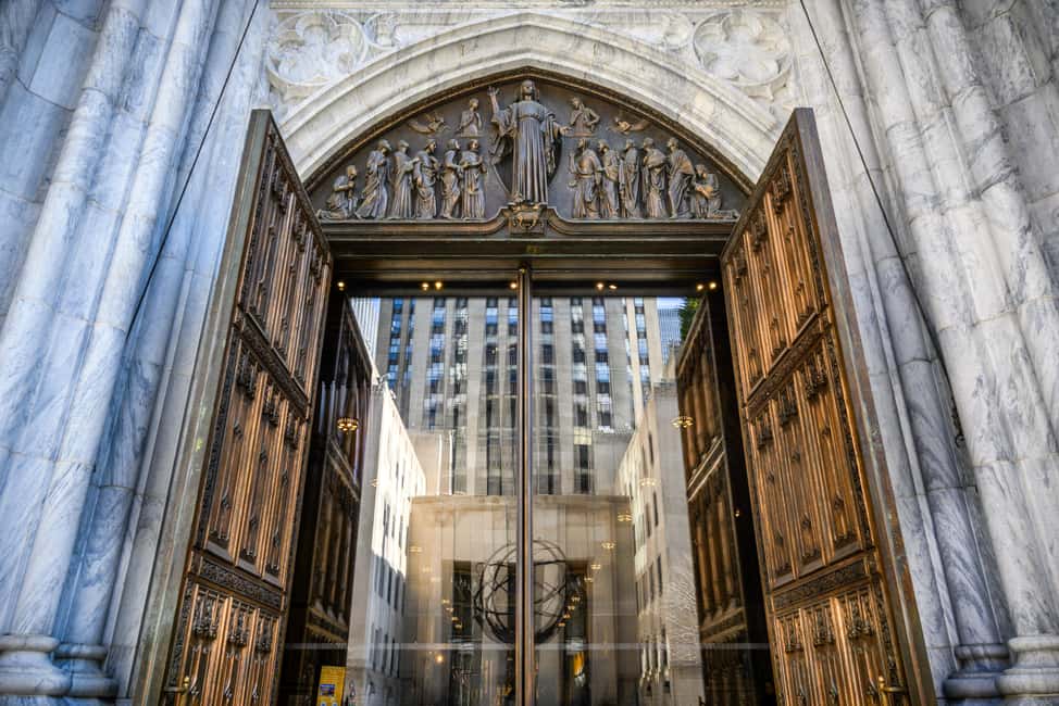 New York: VIP Guided Tour of St. Patrick's Cathedral - What You’ll See, Stop by Stop