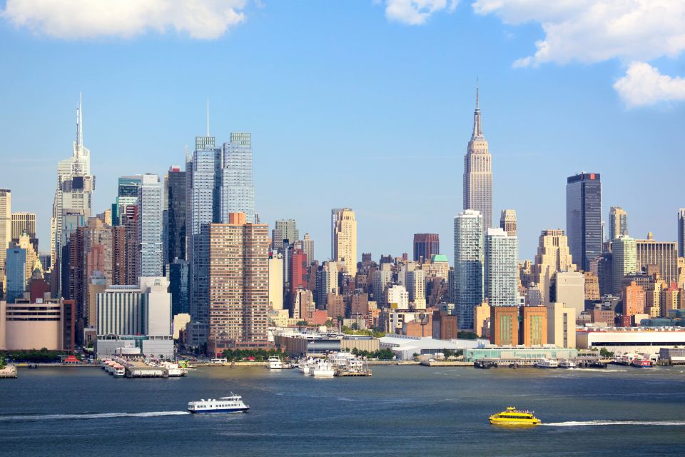 Newark Liberty International Airport: Manhattan Transfers - Choosing the right vehicle: sedan vs SUV vs van (and what fits)