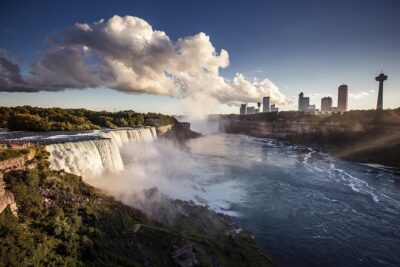 Niagara Falls, Toronto and 1000 Islands, 3 Day Tour from NYC - Start in Midtown: the 6:30am meeting and luggage reality