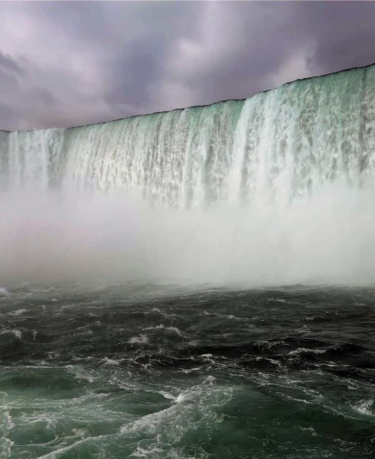 Niagara Falls Tour from New York City - Breakfast break and the Niagara arrival moment