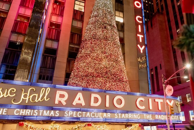 North Pole Express Bus Tour NYC Christmas Lights Experience - Who this tour is best for (and who should reconsider)