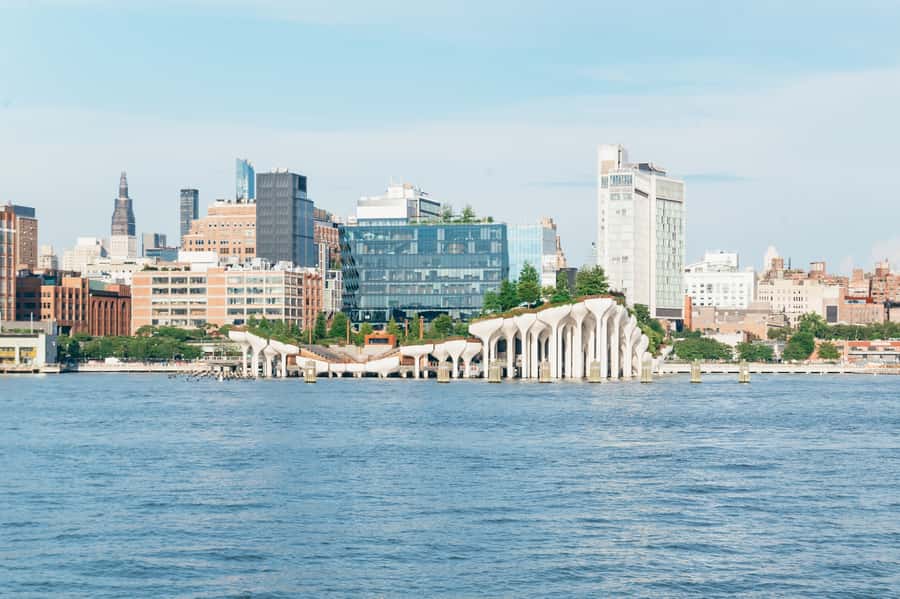 NYC: 4th of July Fireworks Party Cruise with Buffet & Drinks - Who This Cruise Is Best For (and Who Might Want Another Plan)