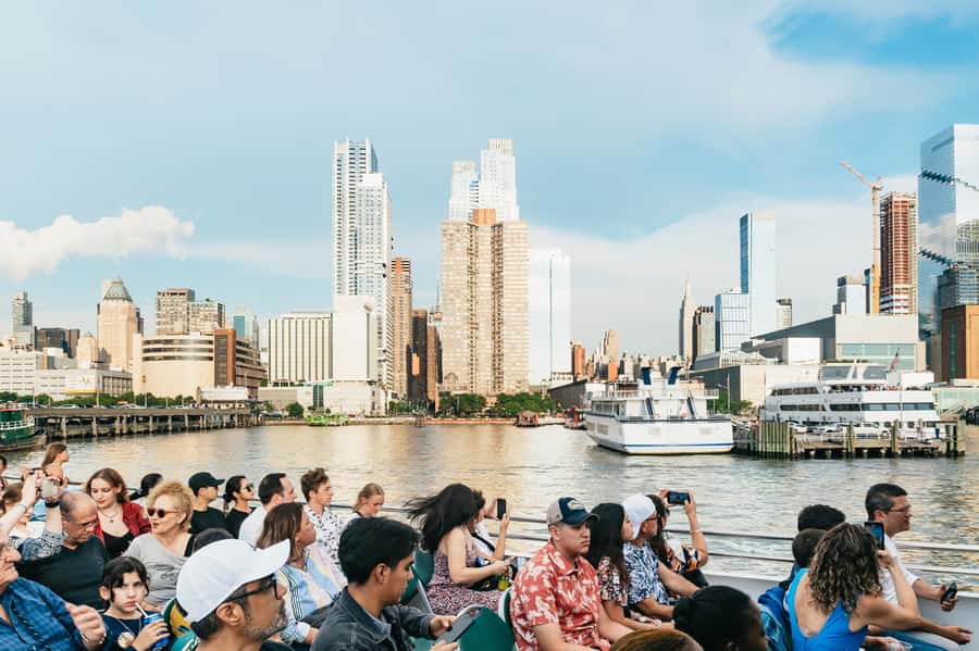 NYC: 4th of July Fireworks Party Cruise with Buffet & Drinks - Circle Line Departure Timing: When to Arrive and Why