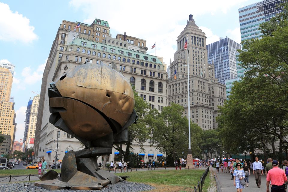 NYC: 9/11 Memorial and Financial District Walking Tour - The 9/11 Memorial pools: your 90 minutes of careful seeing