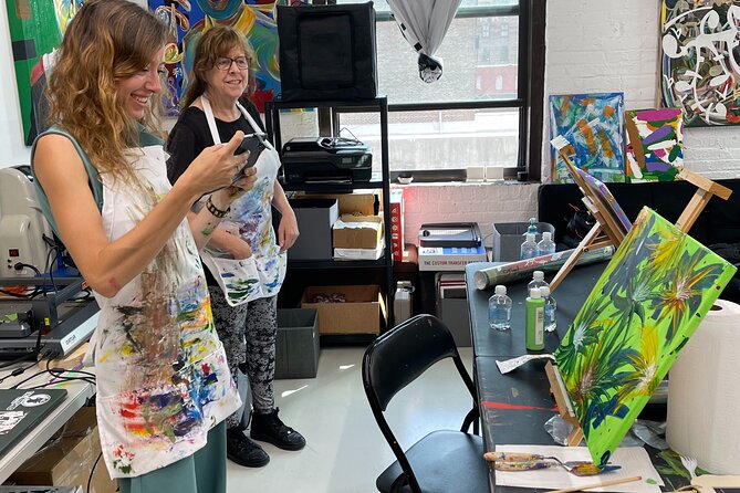 NYC: Abstract Painting with Palette Knives – Small Group - Price and Value: Is $99 Worth 90 Minutes of Palette-Knife Learning?