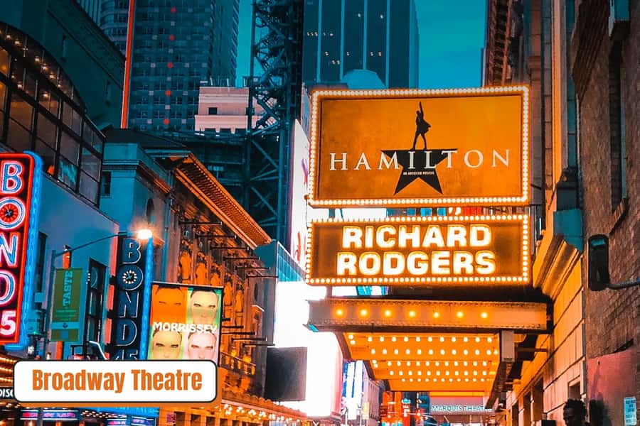 NYC : Big Apple City Lights & Broadway Express Tour 40 Mins - Radio City Music Hall, the New York Public Library, Bryant Park, and Grand Central Nearby