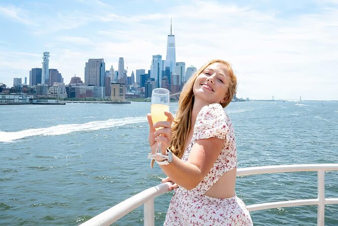 NYC Bottomless Brunch Cruise with Iconic Views - Quick reasons this cruise works so well
