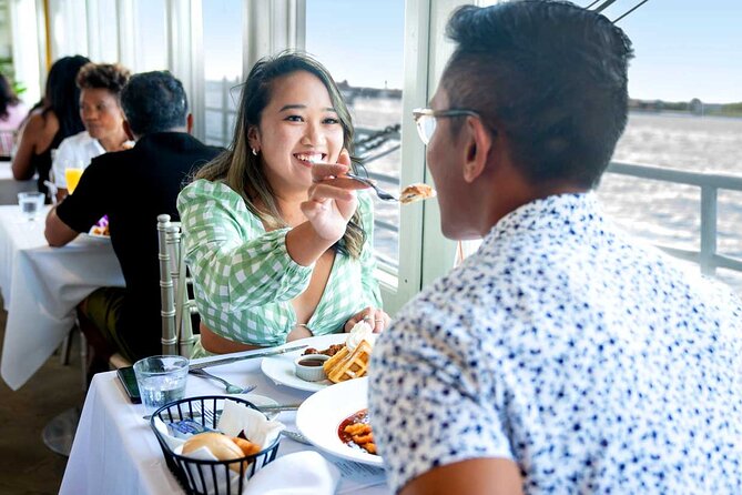 NYC Bottomless Brunch Cruise with Iconic Views - Statue of Liberty and Jane’s Carousel: the charming contrast