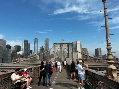 NYC: Brooklyn Bridge and DUMBO Tour with East River Ferry - Brooklyn Bridge with a guide: what to look for while you walk