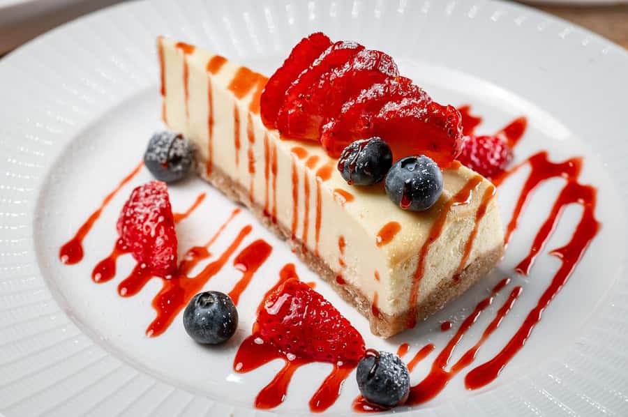 NYC: Central Park Cafe Scenic Lunch & Dinner Experience - Who should book Central Park Cafe?