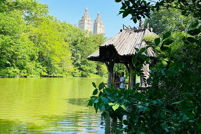NYC Central Park guided Pedicab Tour - 1 hour - Bethesda Fountain to The Mall: where architecture slows you down