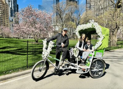 NYC: Central Park Rickshaw Tour / Private and Guided - Meeting up at Starbucks and how the 1–2 hours usually feel