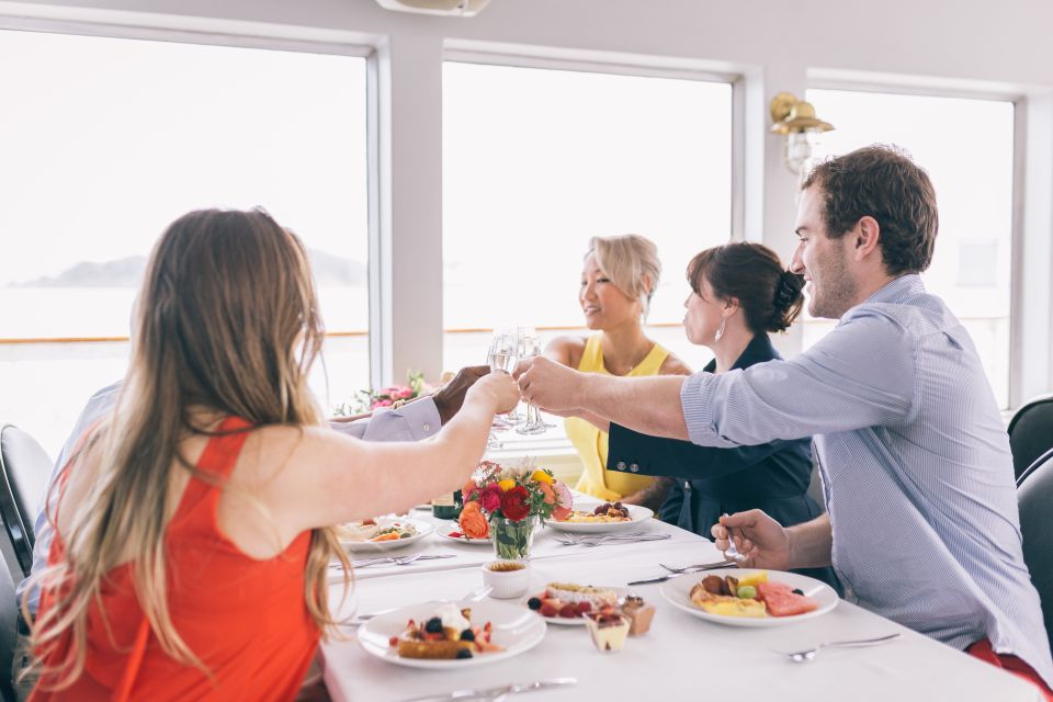 NYC: Christmas Eve Buffet Lunch or Dinner Harbor Cruise - DJ entertainment and deck time: how to get the most from the 2–3 hours