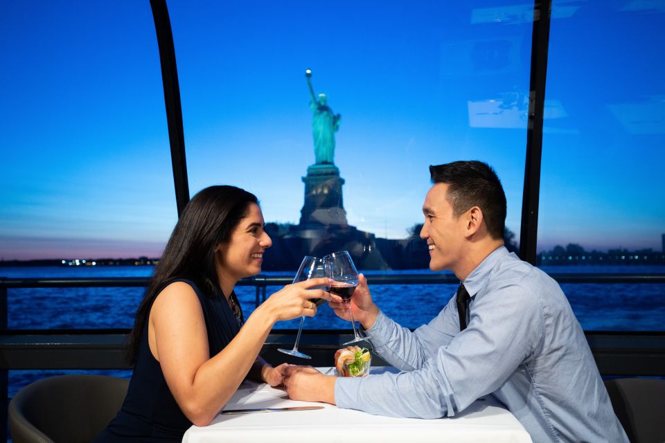 NYC: Christmas Eve Gourmet Brunch or Dinner Harbor Cruise - What You’ll See: The Skyline Route From the Yacht’s Windows