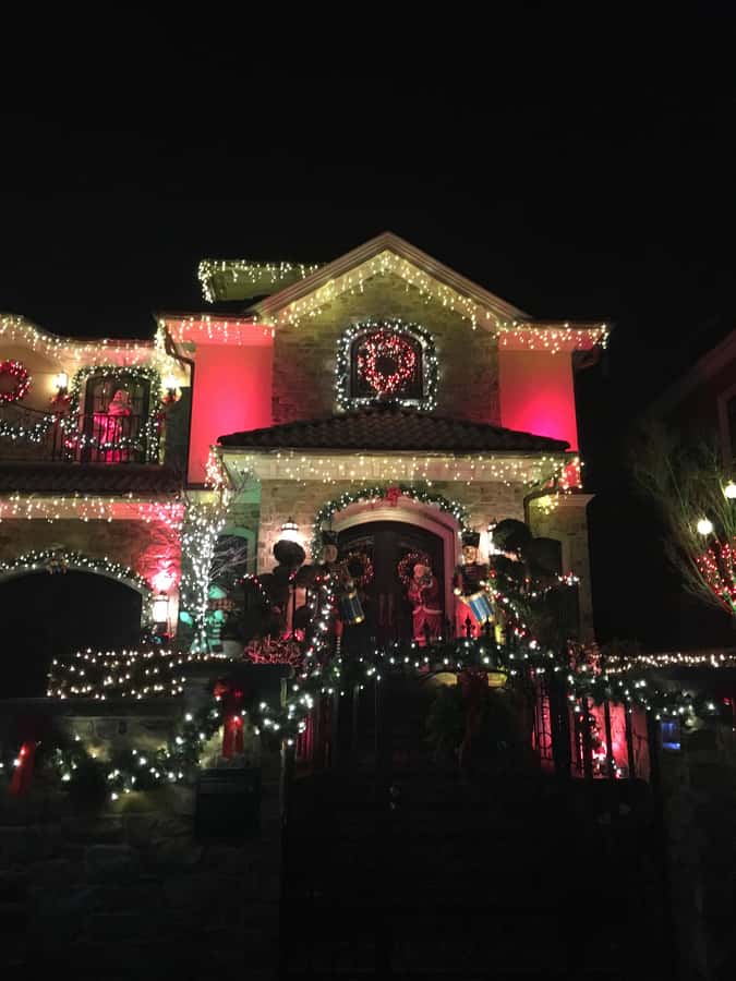 NYC: Christmas Lights Tour and Dyker Heights - Starting on 7th Avenue: the tour’s simple Times Square jump-off