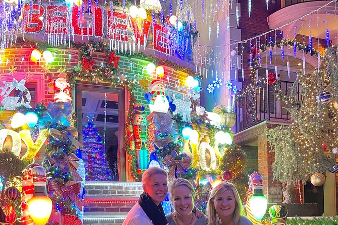 NYC Christmas Lights Tour by Limousine, SUV Or VAN. Dyker Heights - Price and value: is $999 for up to 6 actually worth it?