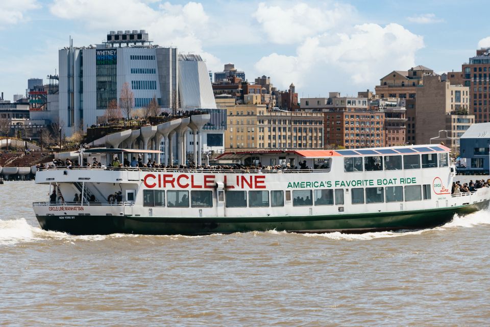 NYC: Circle Line 1.5-Hr Landmarks Skip-The-Box-Office Cruise - Food and drinks: what you can and can’t bring onboard