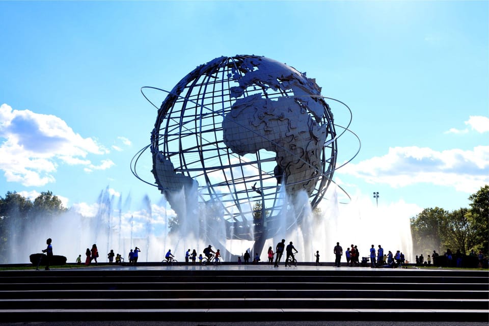 NYC: Contrast Tour Manhattan, El Bronx, Queens & Brooklyn - Finish options: DUMBO, Chinatown, or Little Italy