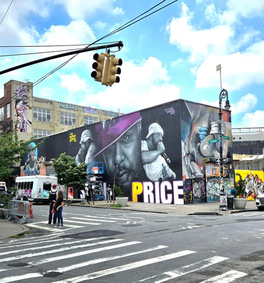 NYC Contrasts Tour: Harlem, Bronx, Bushwick, Queens, and Brooklyn - Queens Without Losing Time: Whitestone, Malba, and the Unisphere at Flushing Meadows