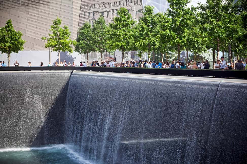 NYC: Downtown, Financial District & Ground Zero Guided Tour - Key Things That Make This Tour Work So Well