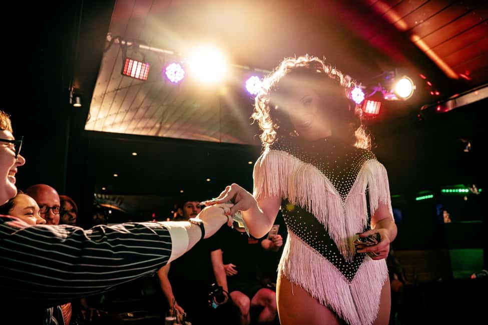 NYC: Drag Highlights - Bar Crawl & Show – Drinks Included! - Practical Tips That Make the Night Easier