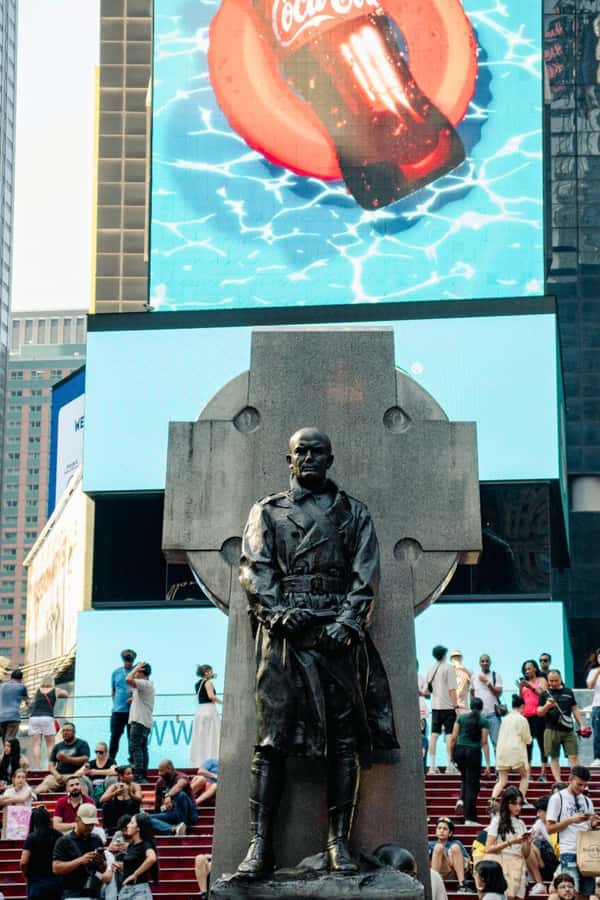 NYC: East Village & Midtown Irish History Walking Tour - Union Square and 5th Avenue: Where Public Life Gets Real